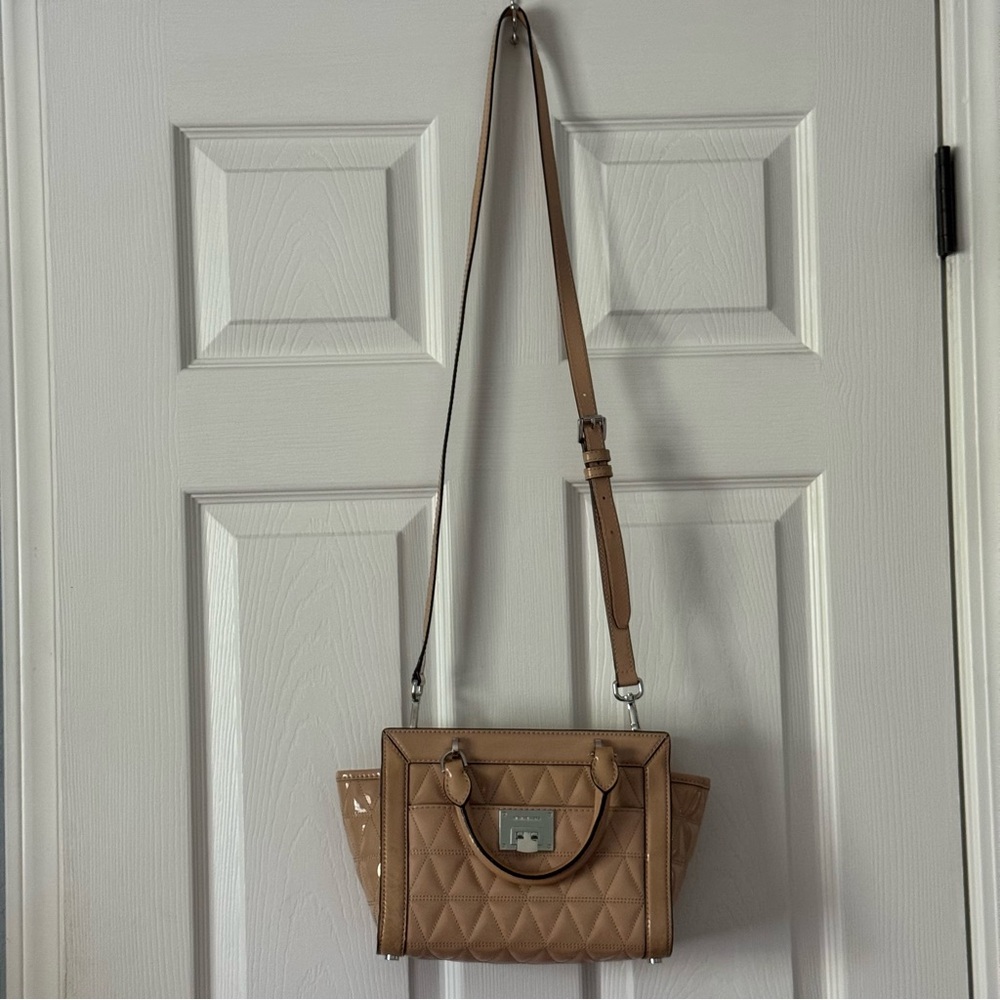 Michael Kors Vivianne Oyster Quilted Leather Shoulder Bag